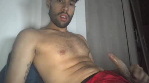 Snapshot of throwawayyourgun chatting on 04.05.26 Luka online show from 04.05.26