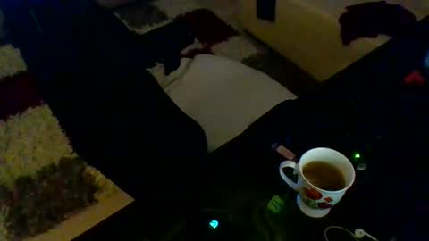 Snapshot of thrthrd chatting on 12.01.24 EdgingMasterThrthrd online show from 12.01.24