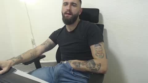 HugeJuicy online show from 12.02.24