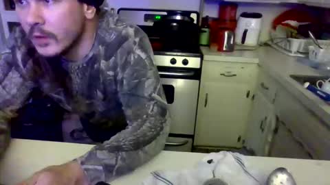 thunder8u42 online show from 10.22.25