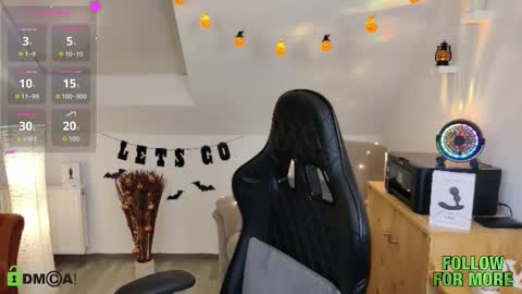 Snapshot of thunderbird02 chatting on 10.26.25 Follow me Sgame por favor online show from 10.26.25