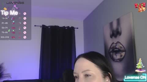 Tia Bella online show from 12.03.25