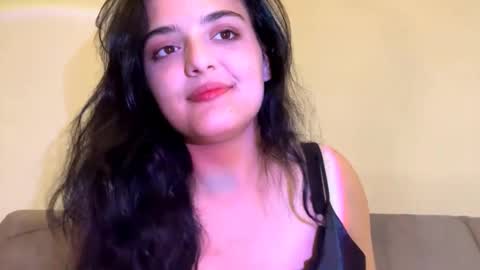 Snapshot of tiameakin chatting on 10.15.25 Mary online show from 10.15.25