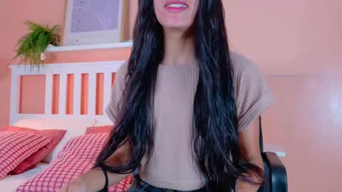 TIANA  online show from 09.23.25