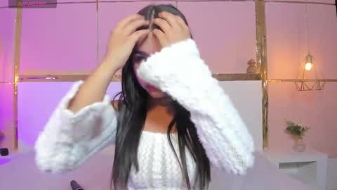 tianaglow4 online show from 12.15.25