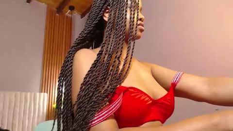 Snapshot of tianasky chatting on 09.29.25 tianasky online show from 09.29.25