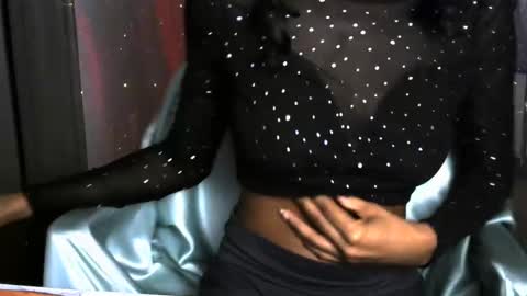 Snapshot of tiaradarling chatting on 02.14.25 Tiara online show from 02.14.25