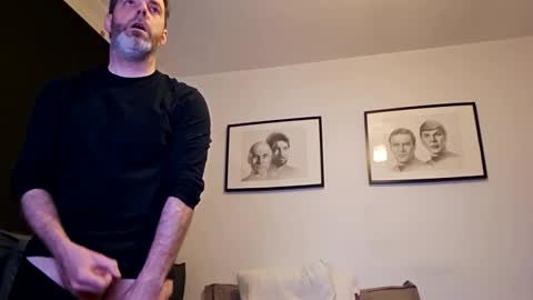 tiberius_1981 online show from 09.16.25