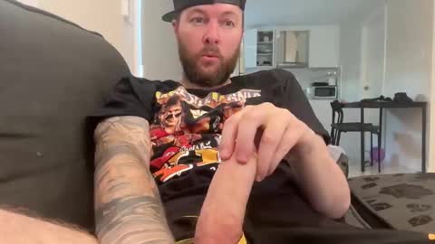 Snapshot of ticalsparks chatting on 10.19.25 ticalsparks online show from 10.19.25