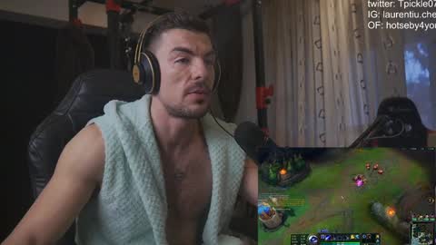 Snapshot of tickle_my_pickle07 chatting on 12.02.24 tickle_my_pickle07 online show from 12.02.24