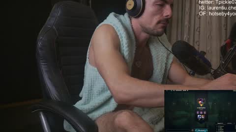 Snapshot of tickle_my_pickle07 chatting on 12.02.24 tickle_my_pickle07 online show from 12.02.24