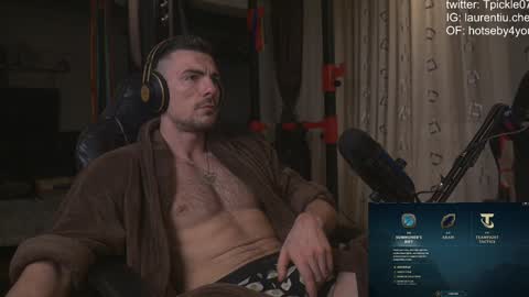 Snapshot of tickle_my_pickle07 chatting on 12.11.24 tickle_my_pickle07 online show from 12.11.24