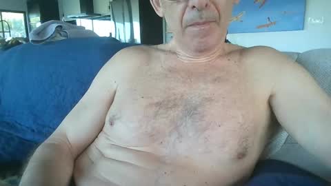 Snapshot of tied__up chatting on 02.01.25 JustMe online show from 02.01.25