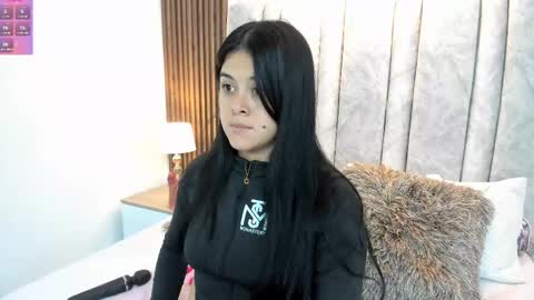Snapshot of tifany__ross chatting on 02.11.25 Tiff3 online show from 02.11.25