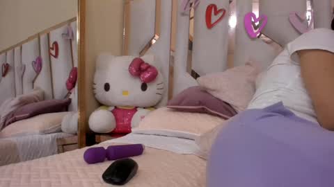    online show from 02.11.25