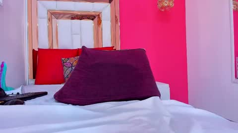 Karolina online show from 02.28.25