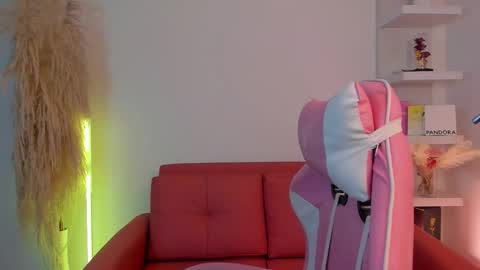 Tiffany online show from 12.21.25