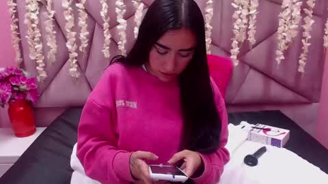 Snapshot of tiffani_hott_ chatting on 01.26.25 TIFANI online show from 01.26.25