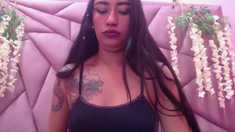 Snapshot of tiffani_hott_ chatting on 01.28.25 TIFANI online show from 01.28.25