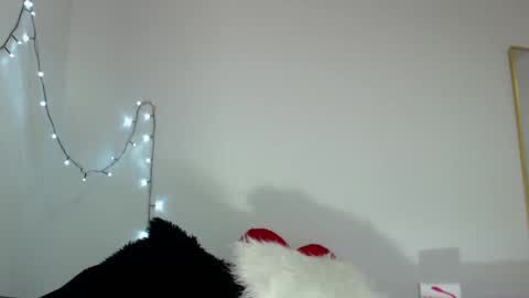 Snapshot of tiffani_hott_ chatting on 03.11.25 TIFANI online show from 03.11.25