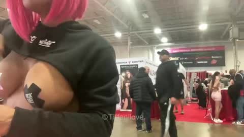 Snapshot of tiffanilove chatting on 12.07.24 Tiffani Love online show from 12.07.24