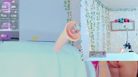 Snapshot of tiffanny_love_ chatting on 01.09.25 Tiffanny online show from 01.09.25