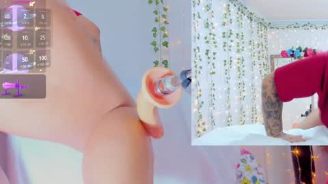 Snapshot of tiffanny_love_ chatting on 01.10.25 Tiffanny online show from 01.10.25