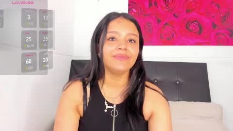 Snapshot of tiffanny_rose_ chatting on 12.09.24 Sara online show from 12.09.24