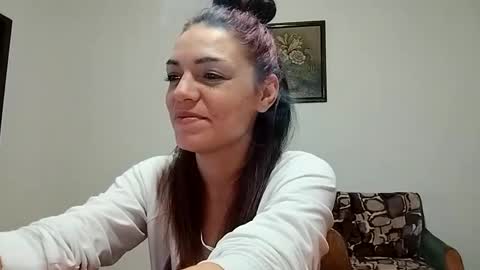 Snapshot of tiffany_chloe chatting on 02.12.25 Tiffany online show from 02.12.25