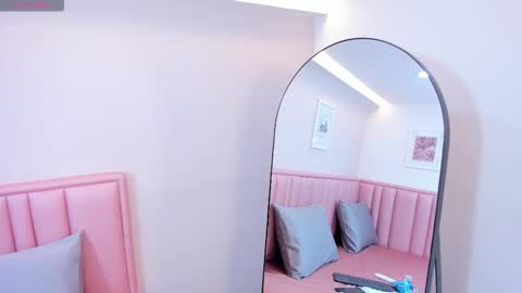 Tiffany online show from 12.02.25