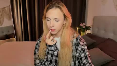 Snapshot of tiffany_king chatting on 04.15.26 Tiffany online show from 04.15.26