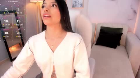 tiffany_low online show from 11.11.25