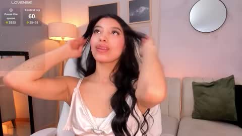 Snapshot of tiffany_low chatting on 02.06.26 tiffany_low online show from 02.06.26