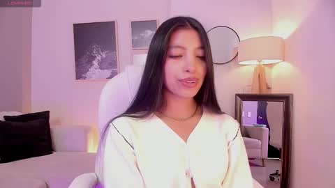 Snapshot of tiffany_low chatting on 03.15.26 tiffany_low online show from 03.15.26