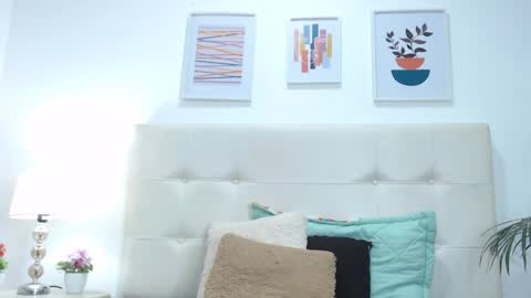 Tifanny Fox online show from 03.05.25