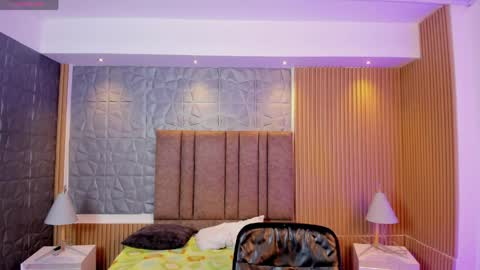 tiffanyhoustton online show from 03.27.26