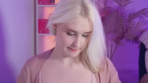 tiffanyjons online show from 03.12.26