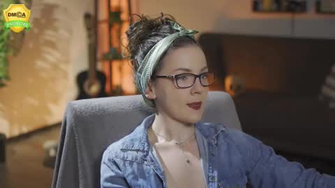 tiffanyriox online show from 03.05.26