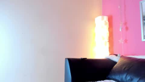 Stefany Suarez online show from 01.07.26