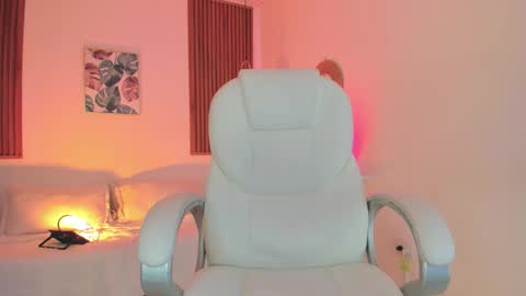 Tiffany online show from 10.12.25