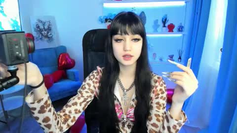 Snapshot of tiffanyyoun chatting on 02.10.26 tiffanyyoun online show from 02.10.26