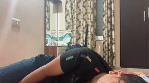 Snapshot of tigertinku chatting on 11.20.25 tigertinku online show from 11.20.25