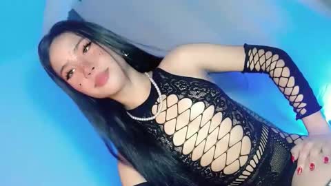 Snapshot of tight_elliana chatting on 10.25.25 tight_elliana online show from 10.25.25