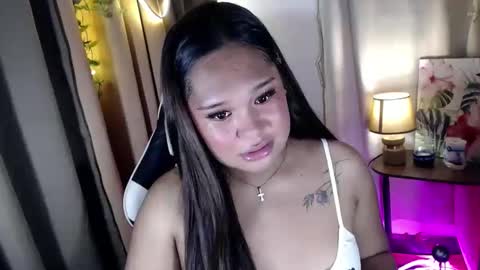 Snapshot of tightkitten4u chatting on 10.23.25 Kitti online show from 10.23.25