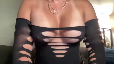 CaliforniaGoddess online show from 09.10.25