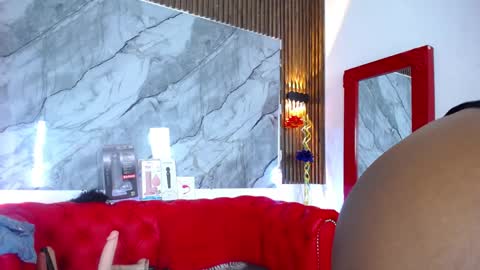 Tihara Andersoms online show from 01.30.25