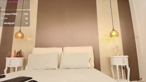 Snapshot of tiifany_baker chatting on 09.17.25 T I F F A N Y online show from 09.17.25