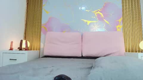 Snapshot of tiifany_baker chatting on 10.27.25 T I F F A N Y online show from 10.27.25