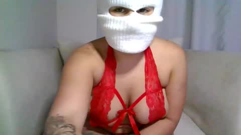 tiinkerbell26 online show from 02.17.25