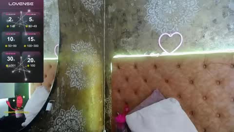 TILA TEQUILA online show from 01.17.25